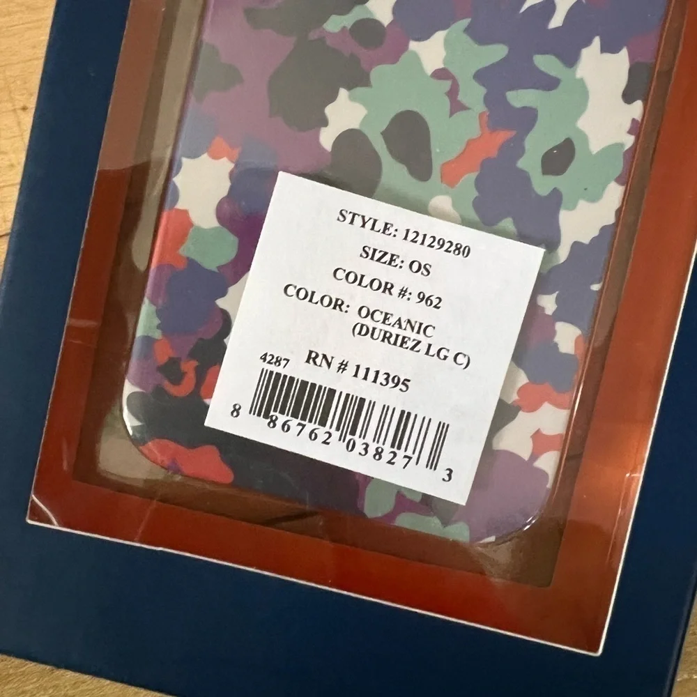Tory Burch hard case for iphone 4S or 4 in oceanic‎ print